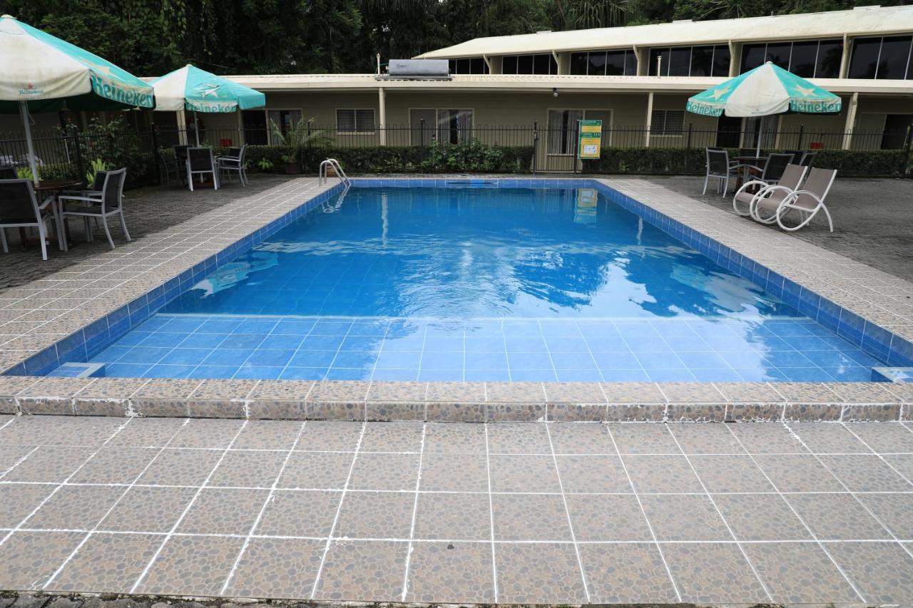 Huon Gulf Hotel Lae Exteriér fotografie